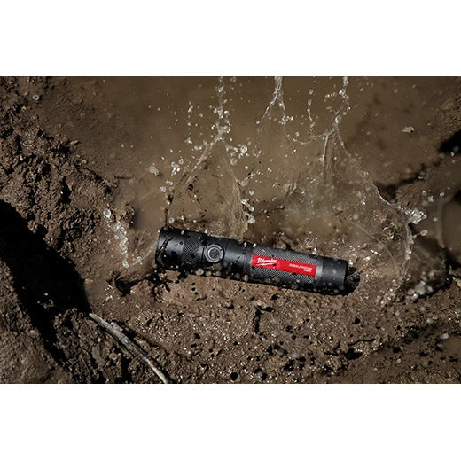 🛒 Milwaukee 2161-21 REDLITHIUM™ USB 1100L Twist Focus Flashlight