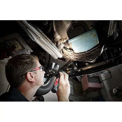 🛒 Milwaukee 2161-21 REDLITHIUM™ USB 1100L Twist Focus Flashlight