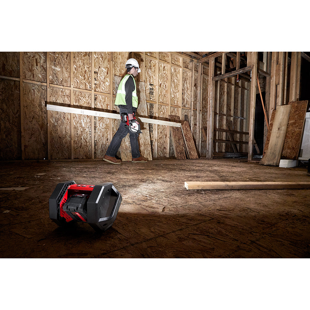 Milwaukee 2361-20 M18™ LED Flood Light – 1,100 lm, Roll Cage, Cordless